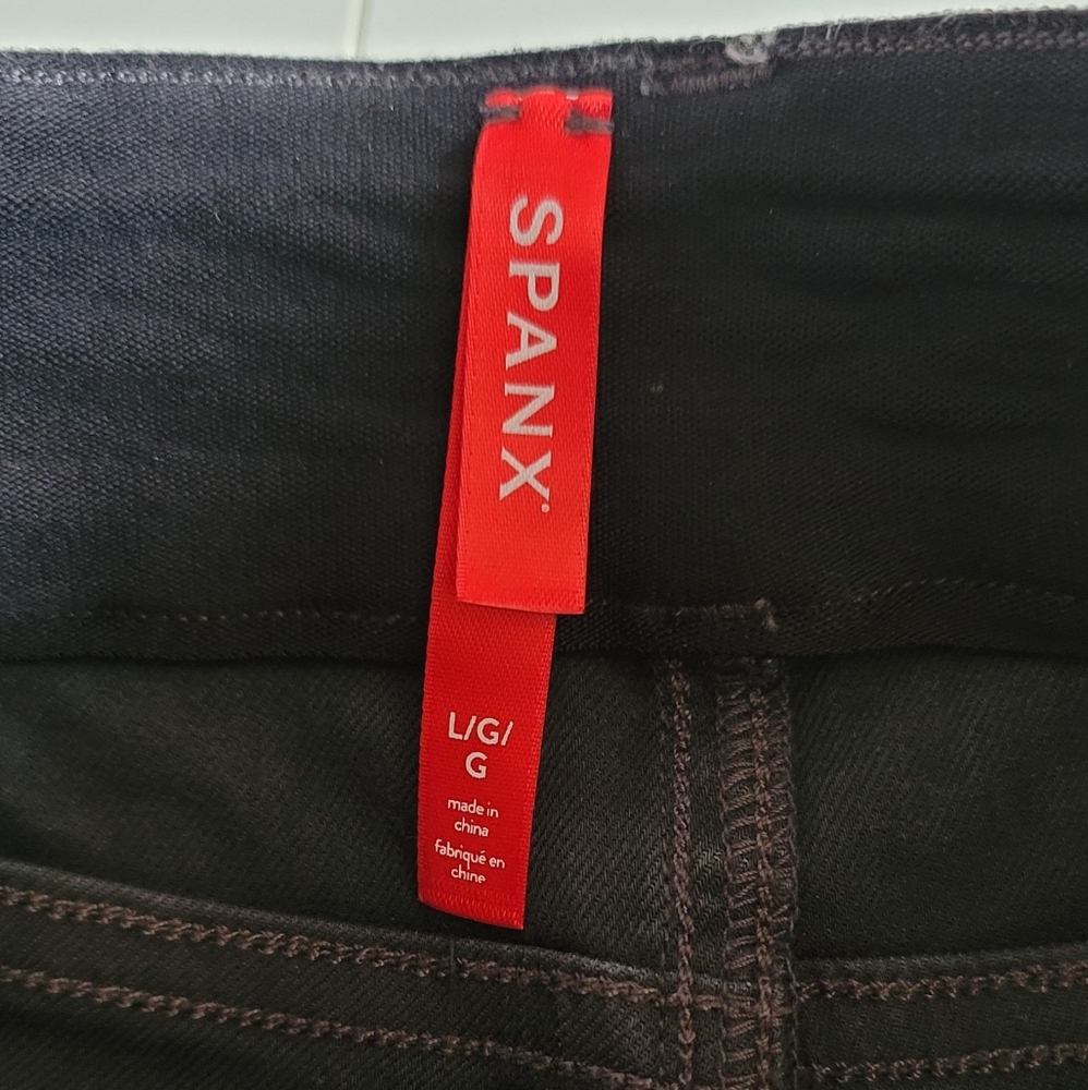SPANX Washed Black High-Rise Stretch Twill Ankle Cargo Pants NWT - Picture 6 of 12